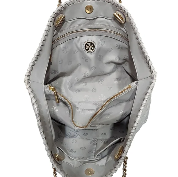 Tory Burch Quilted Shoulder Bag in Cream - Picture 14 of 16